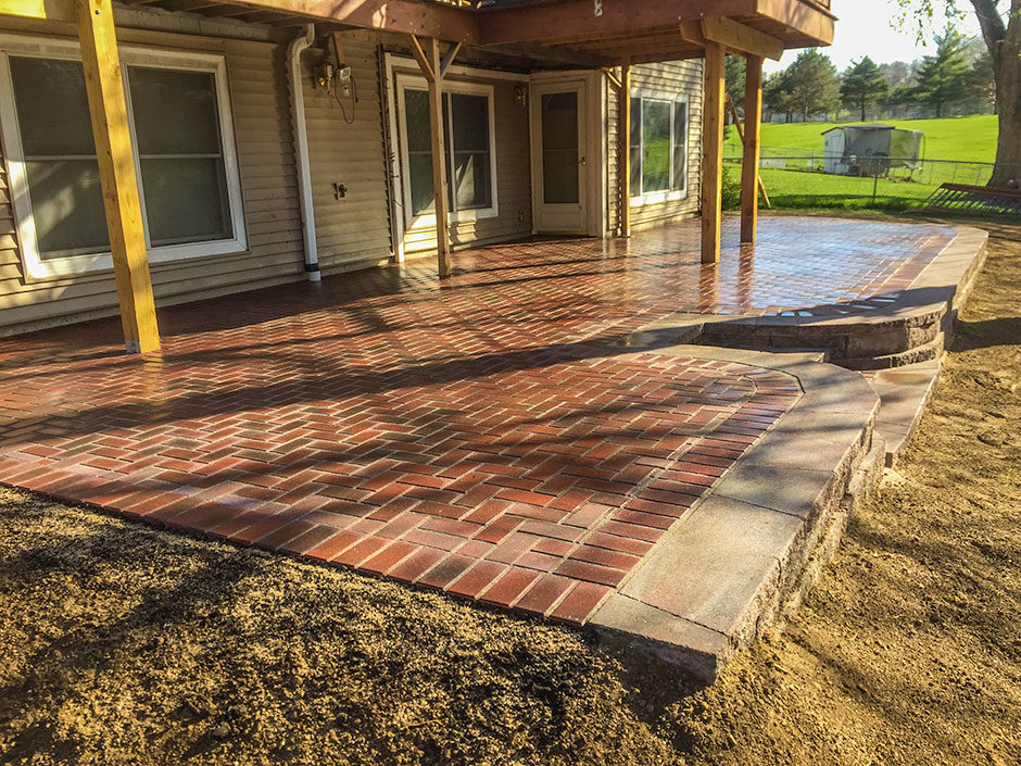 Holland Paver Patio with stairs